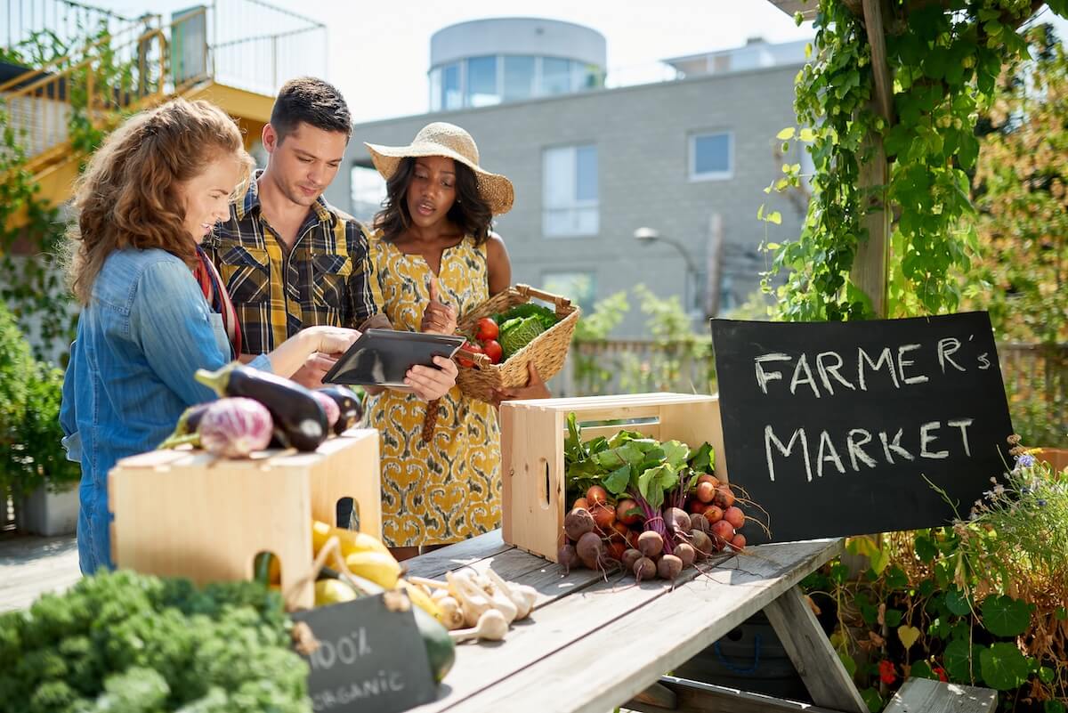 community farmers' market
